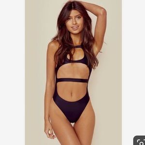 NWOT Lee and Lani black cutout one piece